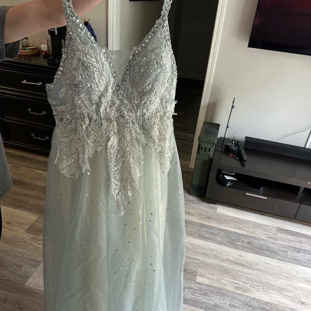 Partly dress